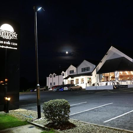 Mellon Country Inn Hotel Оума Екстериор снимка
